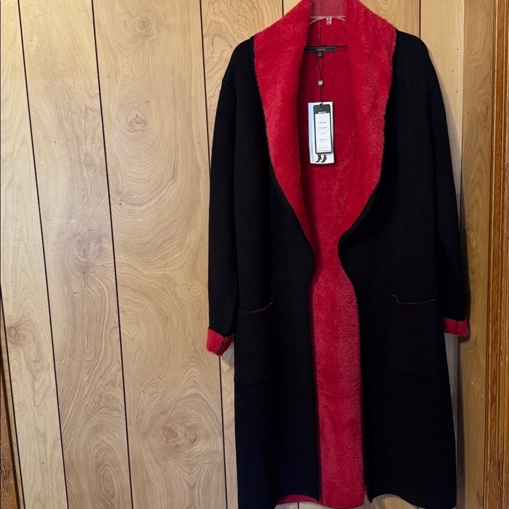 Women's Black and Red Cardigan